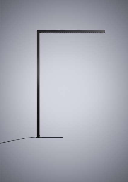 WALDMANN Stehleuchte STRAIGHT.single (schwarz) - 3.000K Warmweiß